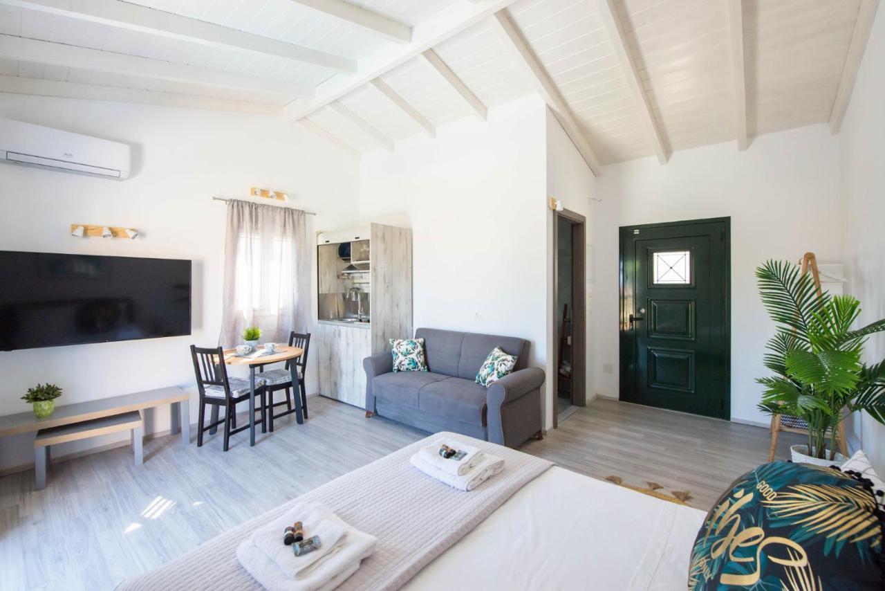Acharavi Beach Villa Ngoại thất bức ảnh